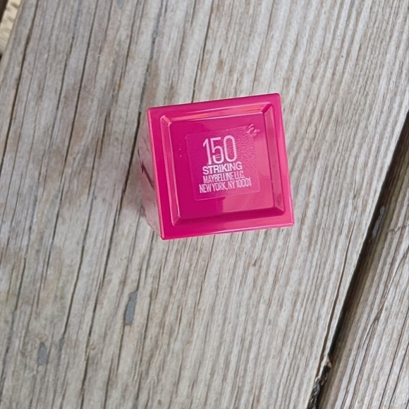 Maybelline New York Super Stay Vinyl Ink- Striking (New) - Picture 4 of 8